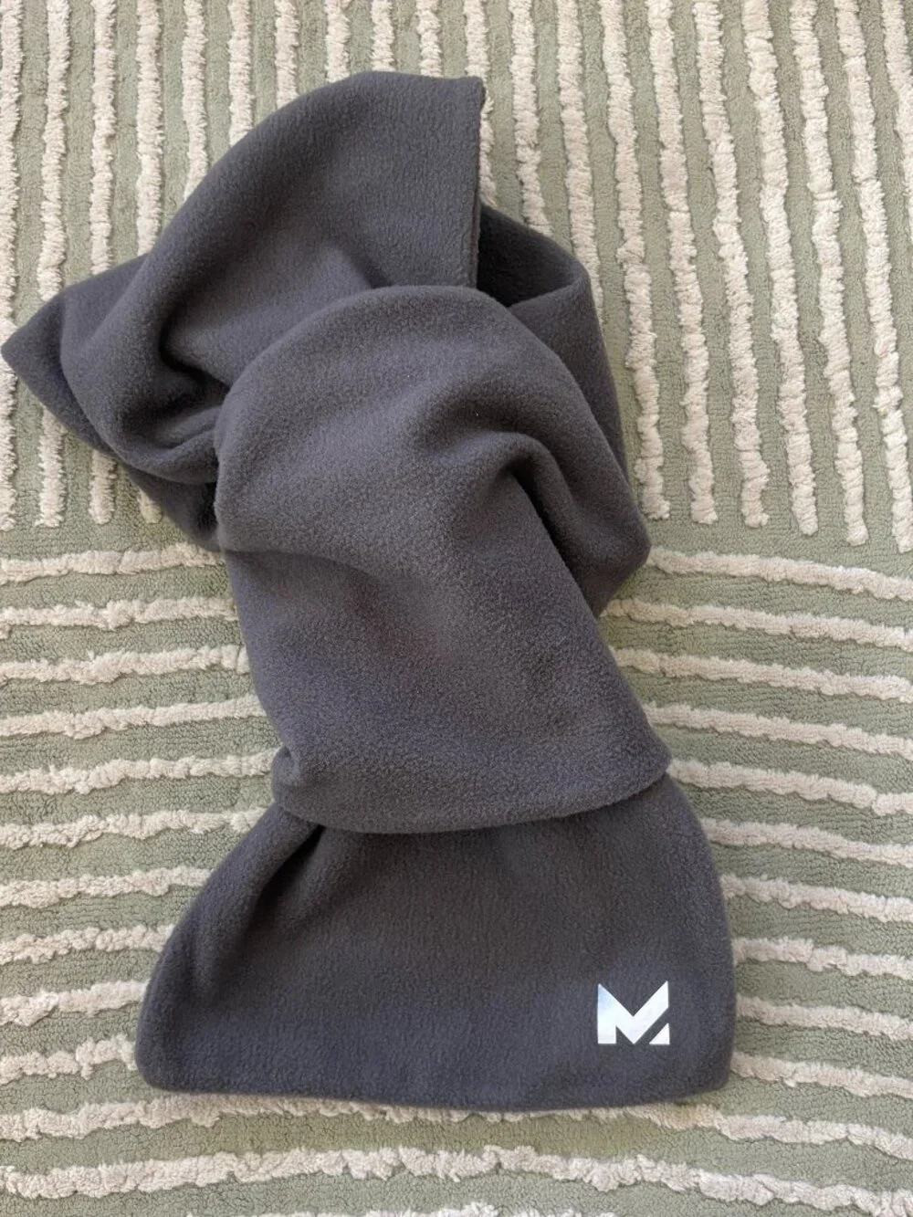 MISSION RadiantActive Fleece Performance Scarf with Pull-Through Loop - Charcoal